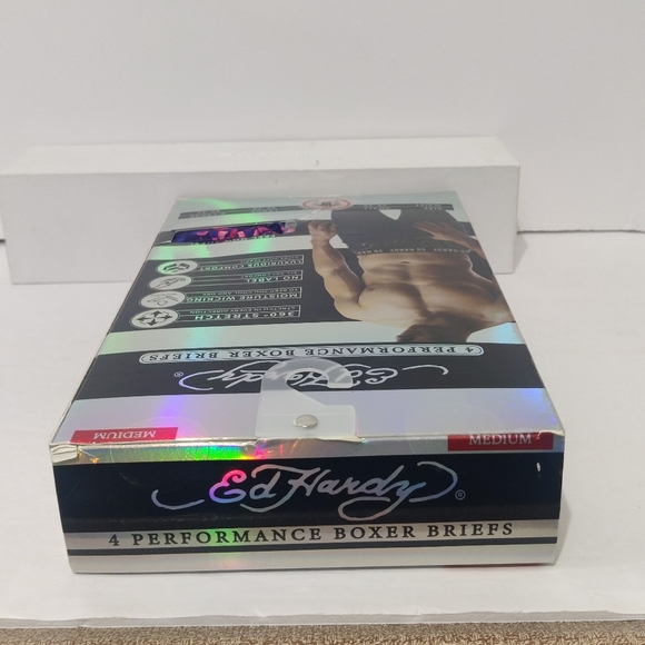 Ed Hardy Boxer Briefs Men’s 4 Pack Size Medium Performance Stretch Grunge NWT - Picture 6 of 7